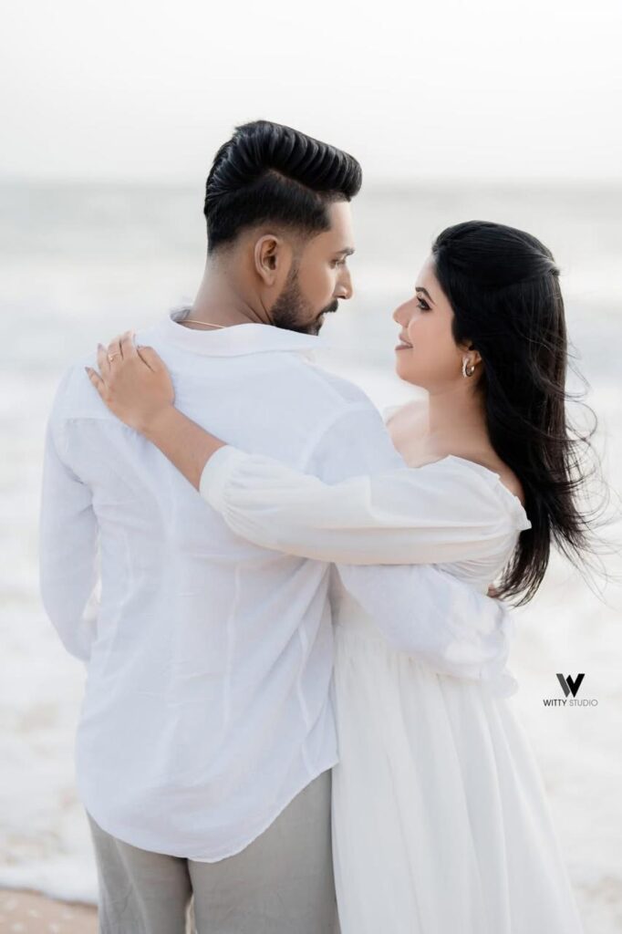 Rohan & Sunita: "Love After Loss" preety women 